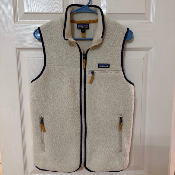 Patagonia Jackets & Blazers - Patagonia Women's Retro Pile Vest - Small